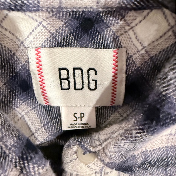 🔥BDG Blue and White Plaid Shirt Woman’s Size S NWOT 🔥 - Picture 6 of 7